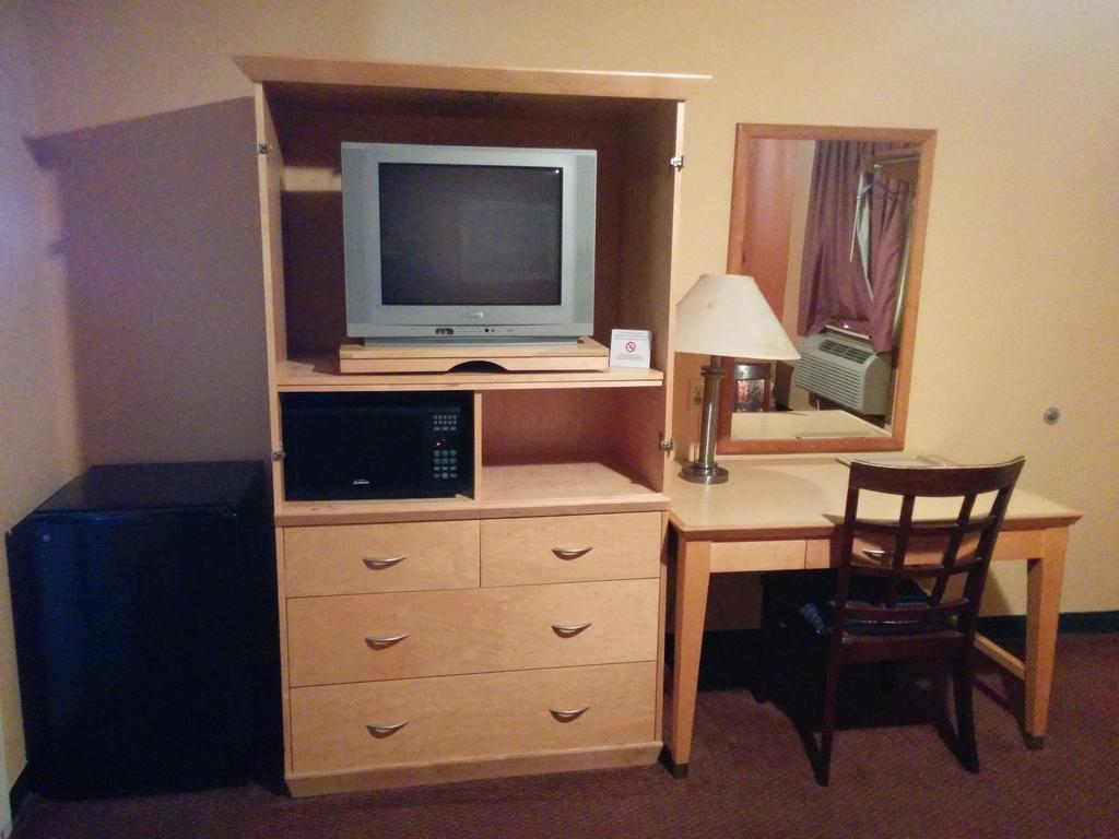Budget Host Inn ゲインズビル エクステリア 写真